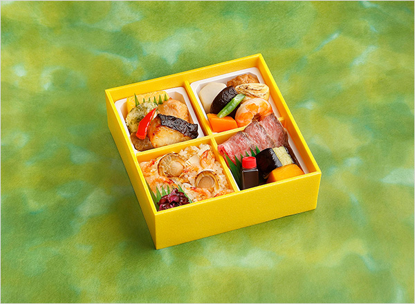 ローストビーフと筍御飯のお弁当